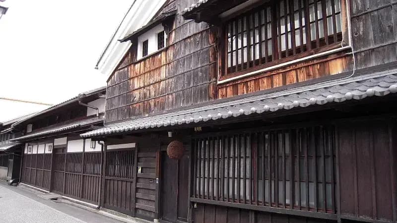 Higashiyama Brewery Company