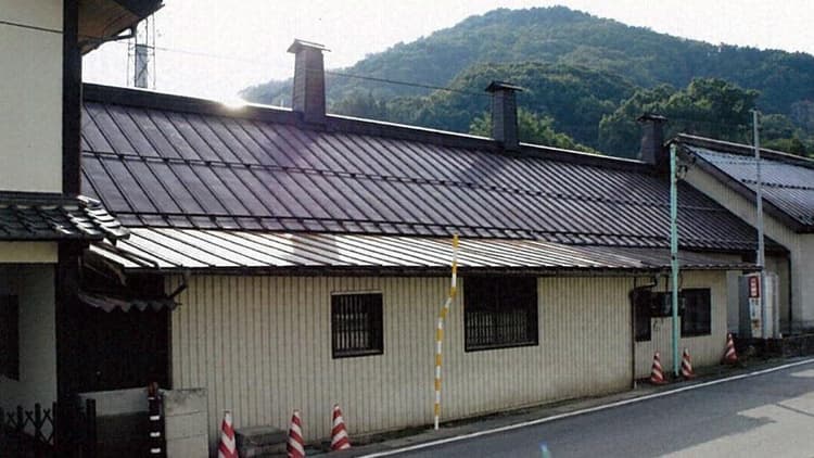 Higashi-Iida Sake Brewery Company